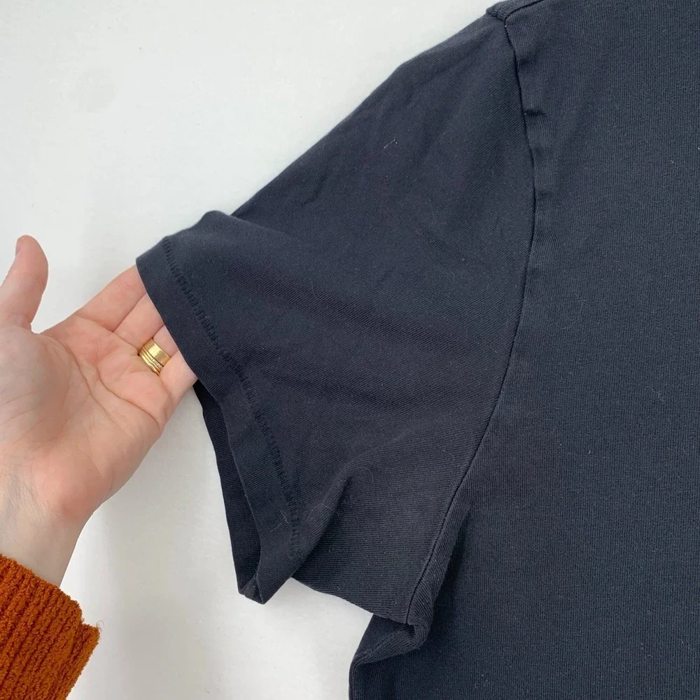 Apple Campus Zippered Mouth Emoji Black TShirt SZ L Rare Employees Only Collect‎ - Picture 10 of 10